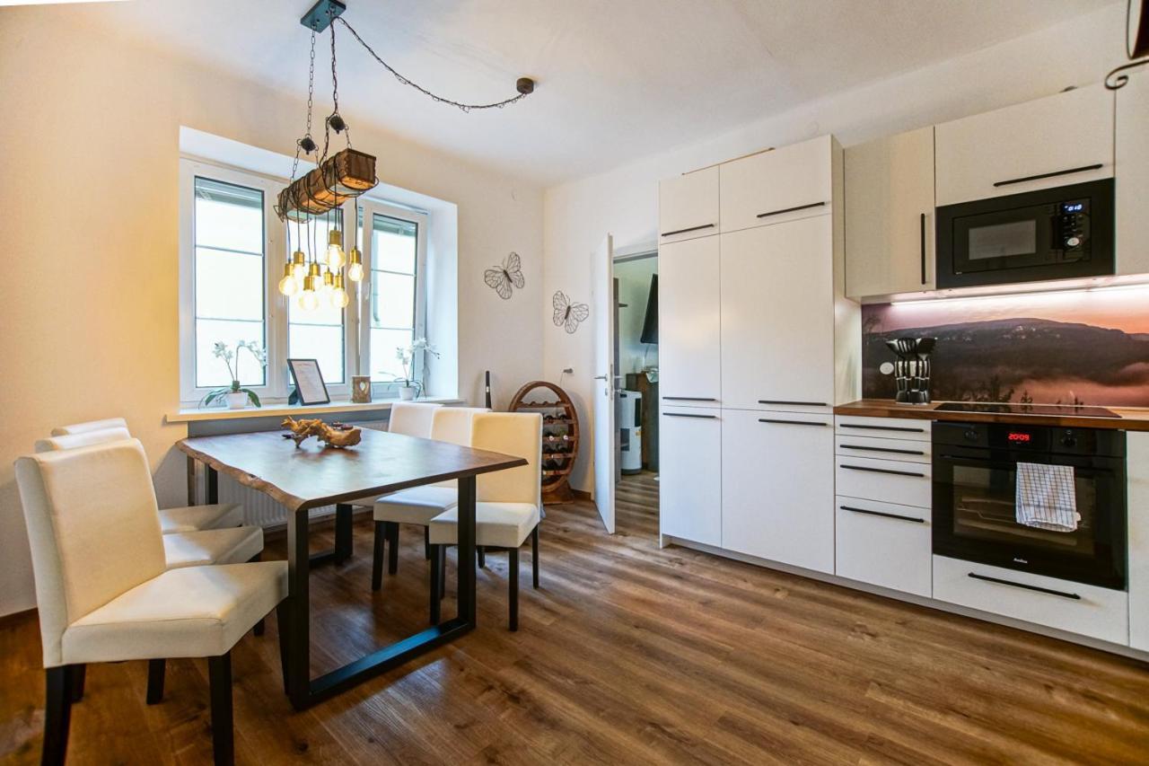 Auszeit Steiraland 1 Mit Privaten Garten Ueberdachter Terrasse Und Parken Leoben  Kültér fotó