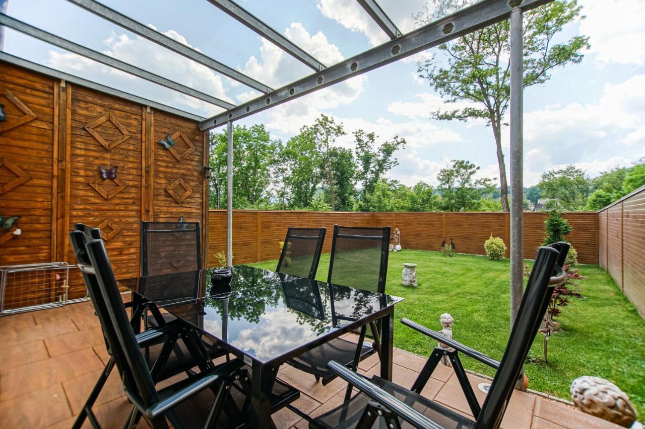 Auszeit Steiraland 1 Mit Privaten Garten Ueberdachter Terrasse Und Parken Leoben  Kültér fotó
